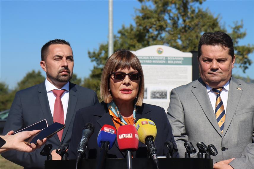 ДОБОЈ, 3. ОКТОБРА /СРНА/ - Министар културе Србије Маја Гојковић изјавила је данас да је операција "Халијард" и спасавање савезничких пилота свједочанство о пријатељству америчког и српског народа које ниједан гест не може избрисати јер је овај догађај уписан у историју.