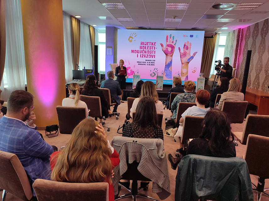 БАЊАЛУКА, 6. ОКТОБРА /СРНА/ - Oдржан округли сто о ријетким болестима.