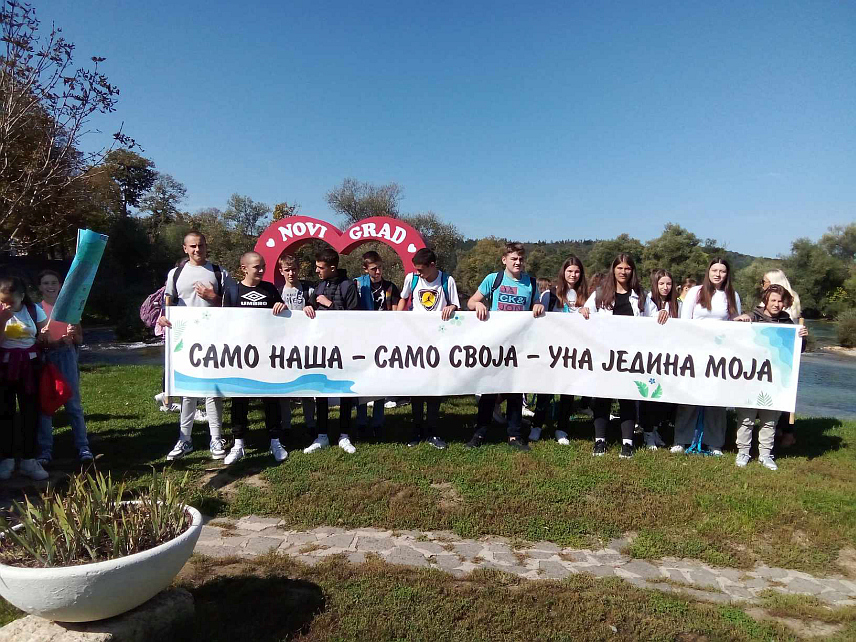 НОВИ ГРАД, 6. ОКТОБРА /СРНА/ - Дјеца имају право на здраву животну средину и не желе у својој близини радиоактивни отпад, поручили су данас ученици Основне школе "Свети Сава" Нови Град.