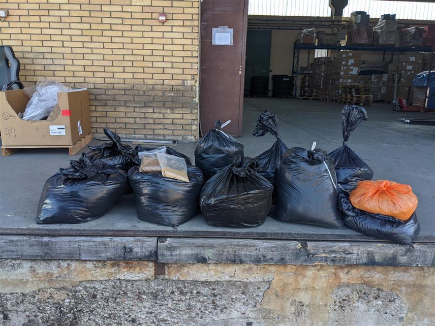 БАЊАЛУКА, 6. ОКТОБРА /СРНА/ - Управа за индиректно опорезивање /УИО/ и Агенција за истраге и заштиту /Сипа/ БиХ одузели 313,5 килограма резаног дувана и машину за резање дувана у вриједности око 70.000 КМ.