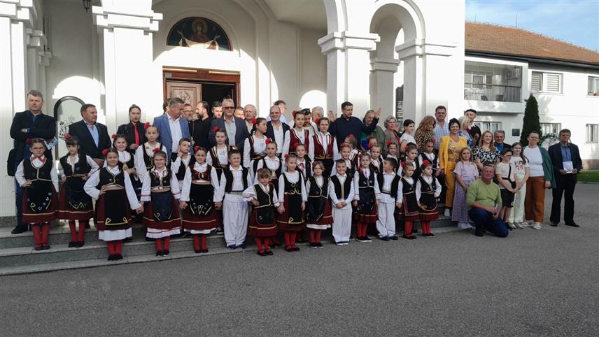 БРОД, 8. ОКTОБРА /СРНА/ - У Броду је данас одржано Покровско пјесничко саборовање на којем су учествовати пјесници из Републике Српске и региона.