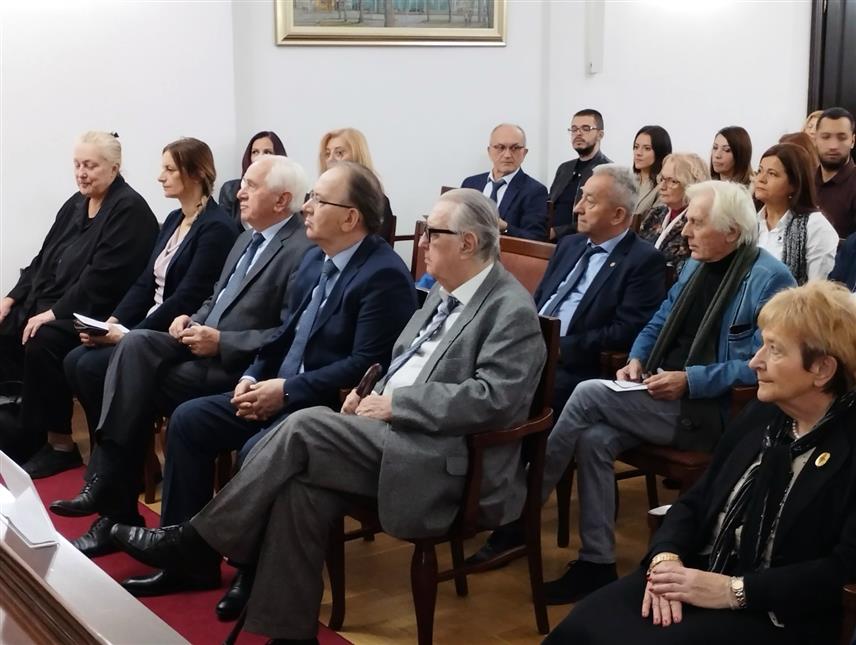 БАЊАЛУКА, 10. НОВЕМБРА /СРНА/ - У Бањалуци се одржава симпозијум "Новине у превенцији и третману можданог удара" који организује Академија наука и умјетности Републике Српске /АНУРС/ у сарадњи са Медицинским факултетом Универзитета у Бањалуци.