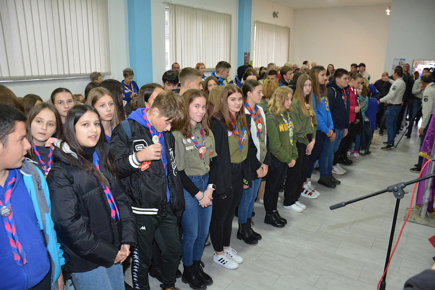 ПРИЈЕДОР, 11. НОВЕМБРА /СРНА/ - Одред извиђача "Др Младен Стојановић", који ове године обиљежава 70 година постојања, организовао је данас Извиђачки вишебој "Козара 2023", који је окупио 28 екипа са око 250 учесника из Србије, Хрватске, Македоније, Федерације БиХ и Републике Српске.