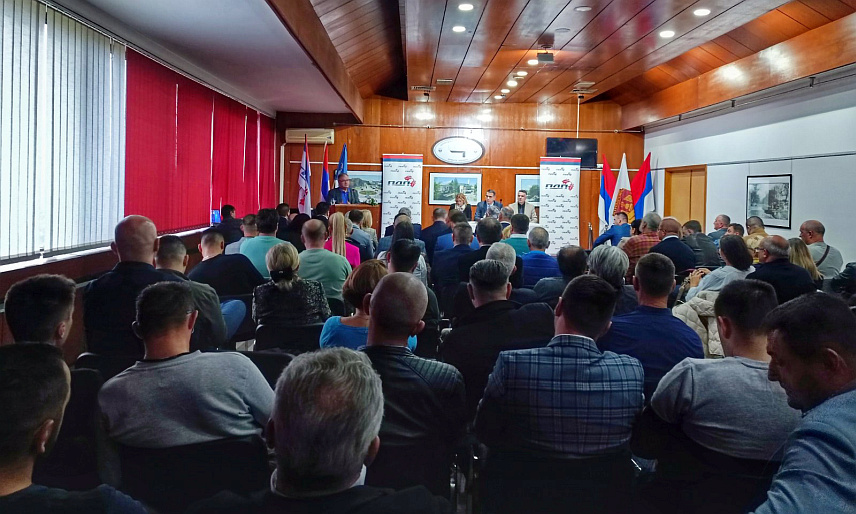 БАЊАЛУКА, 11. НОВЕМБРА /СРНА/ - Сједница Главног одбора ПДП-а, на којој су изабрани нови чланови Предсједништва ПДП, те изгласани закључци који се односе на приједлог измјена и допуна Изборног закона БиХ и афирмисања политичког суверенитата и уставног поретка Републике Српске.
