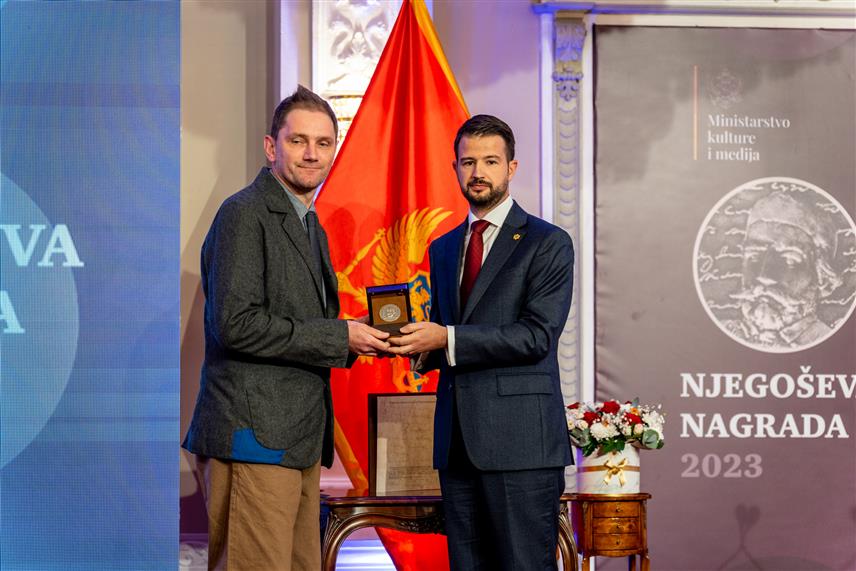 ПОДГОРИЦА, 13. НОВЕМБРА /СРНА/ - Његошева награда постумно је додјељена књижевници и публицисткињи Дубравки Угрешић.