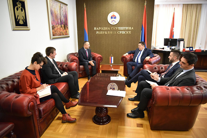 БАЊАЛУКА, 14. НОВЕМБРА /СРНА/ - Предсједник Народне скупштине Републике Српске Ненад Стевандић и генерални конзул Турске у Бањалуци Огуз Килич.