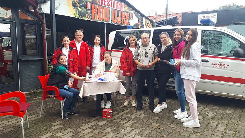 КОСTАЈНИЦА, 14. НОВЕМБРА /СРНА/ - Дом здравља Костајница данас је организовао бесплатне превентивне прегледе поводом Свјетског дана борбе против дијабетеса.