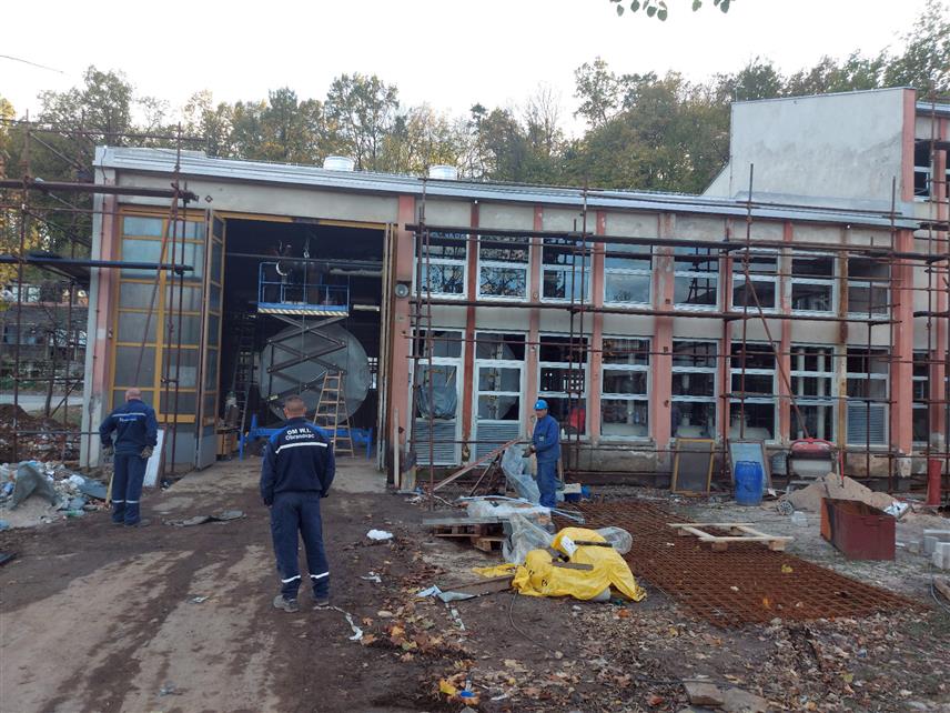 ИСТОЧНО САРАЈЕВО, 15. НОВЕМБРА /СРНА/ - Капитална реконструкција и гасификација котловнице "Топлана-ИНС" Источно Ново Сарајево требала би да буде окончана за предстојећи викенд, када ће званично почети и сезона гријања, изјавио је Срни директор овог предузећа Дејан Берјан.