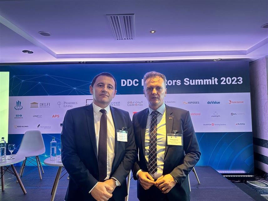 БАЊАЛУКА, 17. НОВЕМБРА /СРНА/ - Учешће Инвестиционо-развојне банке /ИРБ/ Републике Српске на дводневном инвестиционом самиту у Атини, вршилац дужности директора ИРБ-а Дражен Врховац.