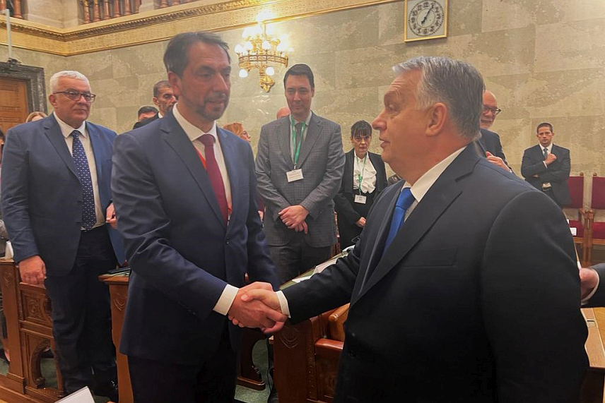 БУДИМПЕШТА, 17. НОВЕМБРА /СРНА/ - Предсједавајући Представничког дома Парламентарне скупштине БиХ Маринко Чавара разговарао је данас са предсједником Владе Мађарске Виктором Орбаном.