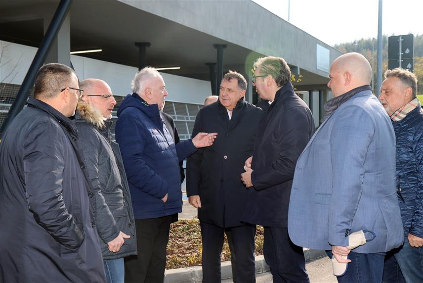 БЕОГРАД, 19. НОВЕМБРА /СРНА/ - Предсједник Републике Српске Милорад Додик заједно са предсједником Србије Александром Вучићем присуствује отварању новог стадион "Краљевица" у Зајечару. /Фото - Борислав Здриња/