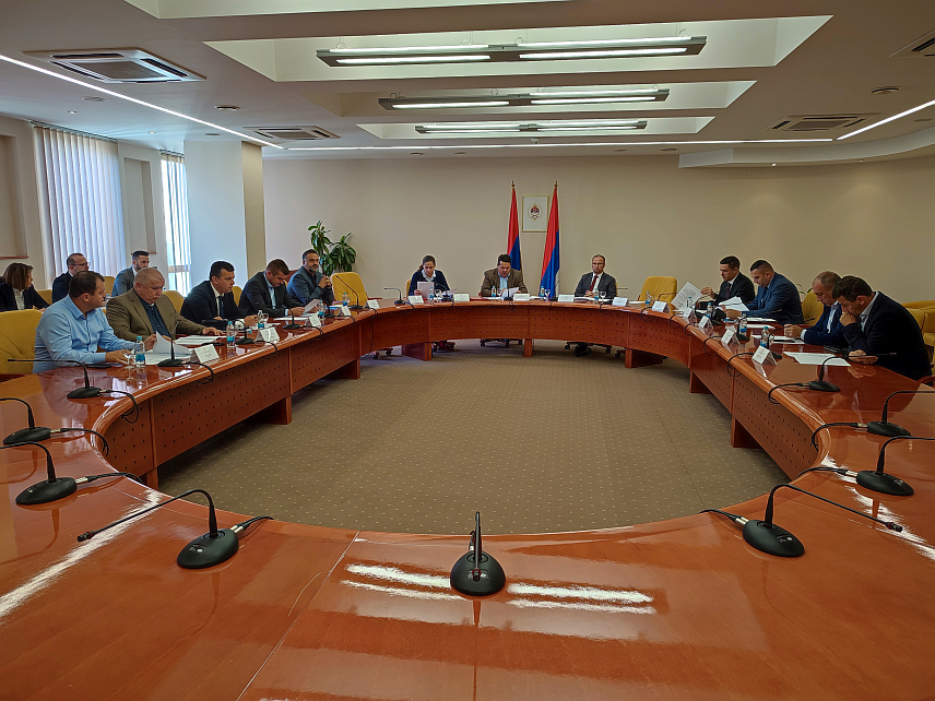 БАЊАЛУКА, 1. НОВЕМБРА /СРНА/ - Колегијум Народне скупштине Републике Српске утврдио је данас приједлог дневног реда шесте редовне сједнице парламента Српске, која је заказана за сутра, а једна од тачака је Приједлог ребаланса републичког буџета за 2023. годину.