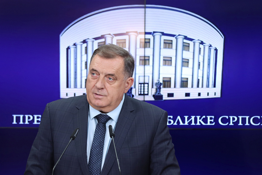 БАЊАЛУКА, 1. НОВЕМБРА /СРНА/ - Предсједник Републике Српске Милорад Додик на конференцији за новинаре./фото Борислав Здриња/