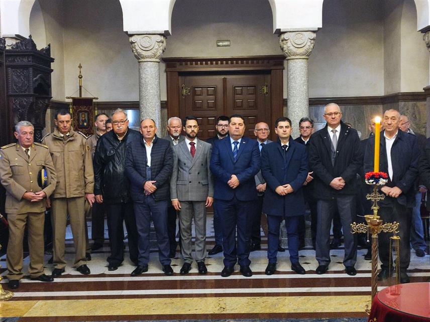 БАЊАЛУКА, 20. НОВЕМБРА /СРНА/ - Обиљежавање 105 година од уласка српске војске у Бањалуку, што је историјски догађај од републичког значаја, а тим поводом у Храму Христа Спаситеља служи се парастос за све страдале српске и црногорске војнике и цивиле у Првом свјетском рату.