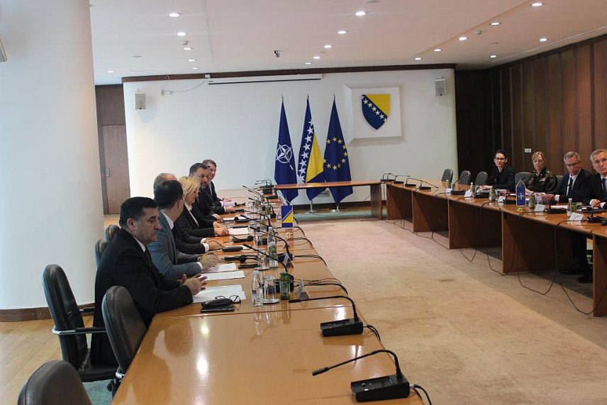 САРАЈЕВО, 20. НОВЕМБРА /СРНА/ - Заједнички састанак представника Савјета министара и генералног секретара НАTО-а Јенса Столтенберга.