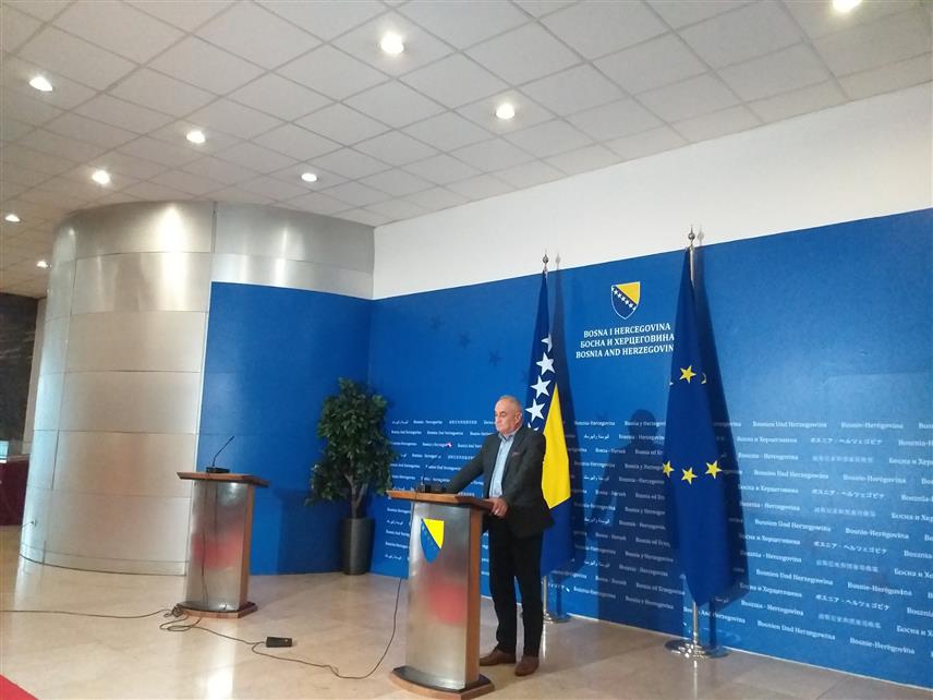 САРАЈЕВО, 20. НОВЕМБРА /СРНА/ - ПОсланик ХДЗ БиХ у Представничком дому Парламентарне скупштине БиХ Предраг Кожул на конференцији за новинаре.