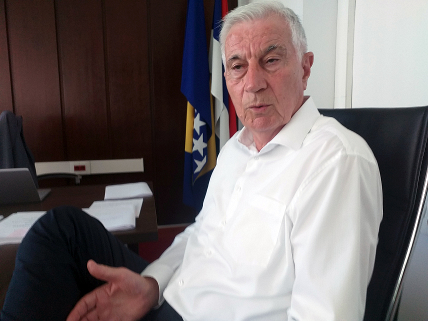 САРАЈЕВО, 20. НОВЕМБРА /СРНА/ - Шеф Клуба делегата српског народа у Дому народа Парламентарне скупштине БиХ Средоје Новић.