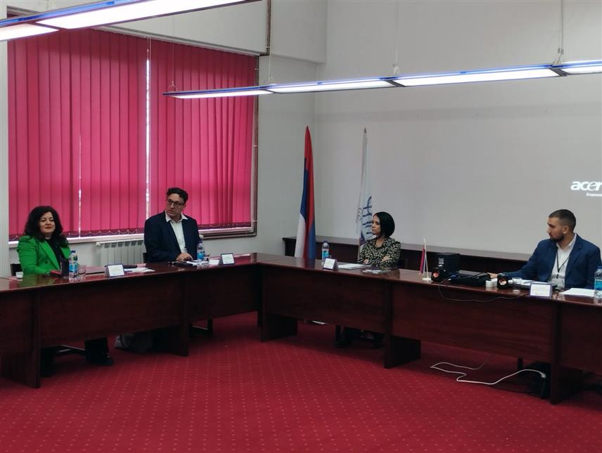 БАЊАЛУКА, 22. НОВЕМБРА /СРНА/ - Република Српска остварује своју аутономну позицију унутар БиХ и користи све расположиве инструменте како би, прије свега, у потпуности обезбиједила свој унутрашњи суверенитет, изјавила је доцент на Факултету политичких наука Универзитета у Бањалуци Нина Сајић.