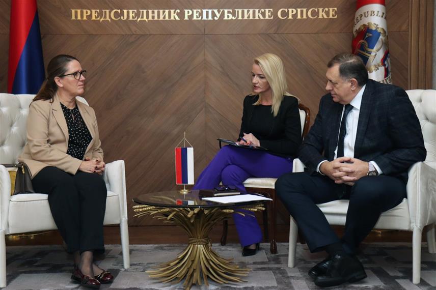 БАЊАЛУКА, 23. НОВЕМБРА /СРНА/ - Предсједник Републике Српске Милорад Додик примио је у наступну посјету амбасадора Шведске у БиХ Хелену Лагерлеф./ФОТО -Борислав Здриња/