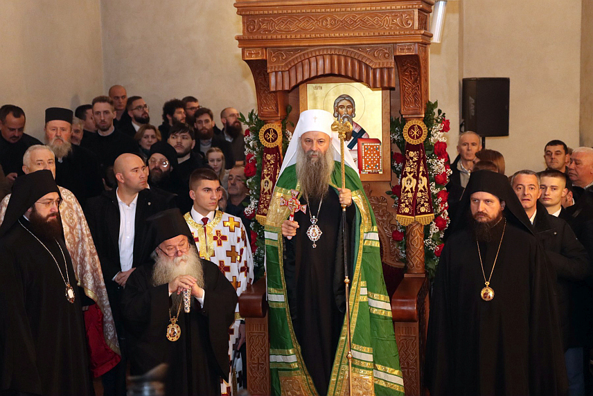 ФОЧА, 25. НОВЕМБРА /СРНА/ - Његова светост патријарх српски Порфирије рекао је вечерас да је Храм Светог Саве срце Фоче које куца Христовом љубављу и да је овај град љечилиште и тијела и душе./Фото - Борислав Здриња/