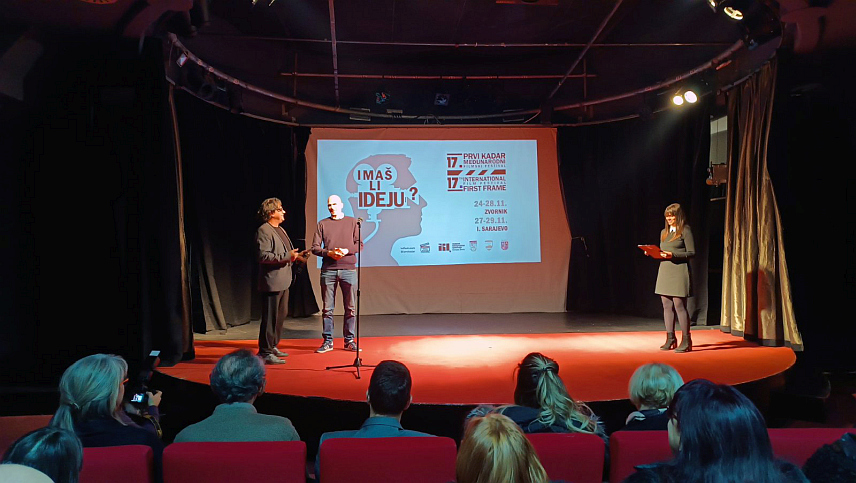 ИСТОЧНО САРАЈЕВО, 27. НОВЕМБРА /СРНА/ - У Културном центру Источно Ново Сарајево вечерас је играним филмом "Пробуди ме" редитеља Марка Шантића из Словеније, након Зворника, званично отворен 17. Међународни филмски фестивал "Први кадар" у Источном Сарајеву.