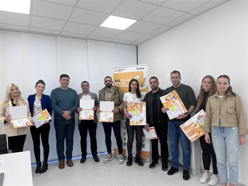 КОТОР ВАРОШ, 28. НОВЕМБРА /СРНА/ - У Општинској управи Котор Варош данас су представљени резултати Омладинске банке у овој локалној заједници реализовани ове године - 11 пројеката младих и два микробизниса.