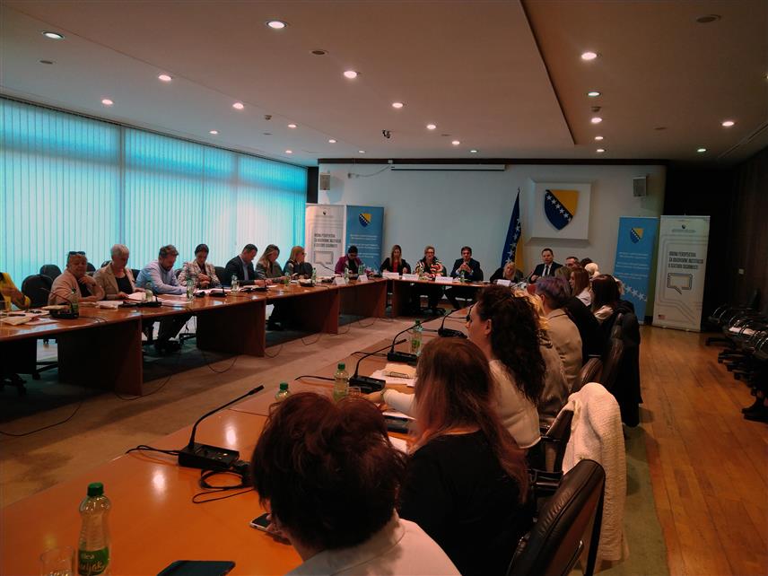 САРАЈЕВО, 6. НОВЕМБРА /СРНА/ - У Сарајеву одржана конференција о родној равноправности полова у сектору безбједности коју су организовали Министарство безбједности у Савјету министара, у сарадњи са "Инфохаусом" .