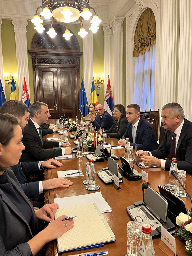 БЕОГРАД, 6. НОВЕМБРА /СРНА/ - Предсједник Представничког дома румунског парламента Алфред Симонис на састанку са предсједником Скупштине Србије Владимиром Орлићем.