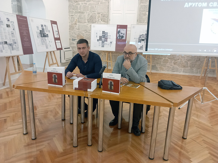 TРЕБИЊЕ, 11. ДЕЦЕМБРА /СРНА/ - У Музеју Херцеговине у Требињу вечерас је промовисана споменица под називом "Осамдесет година ћутања", аутора Лазара Шкобе и Бранислава Крљаша, која говори о злочинима злогласне усташке формације "Црне легије" у паљанским насељима Раковац и Јеловци и у околним селима.