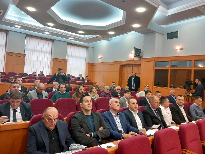 ТРЕБИЊЕ, 13. ДЕЦЕМБРА /СРНА/ - Одборници Скупштине града Требиња усвојили су данас Буџет за 2024. годину у износу од 47.228.000 КМ, што је за 17,86 одсто више од буџета за 2023. годину.