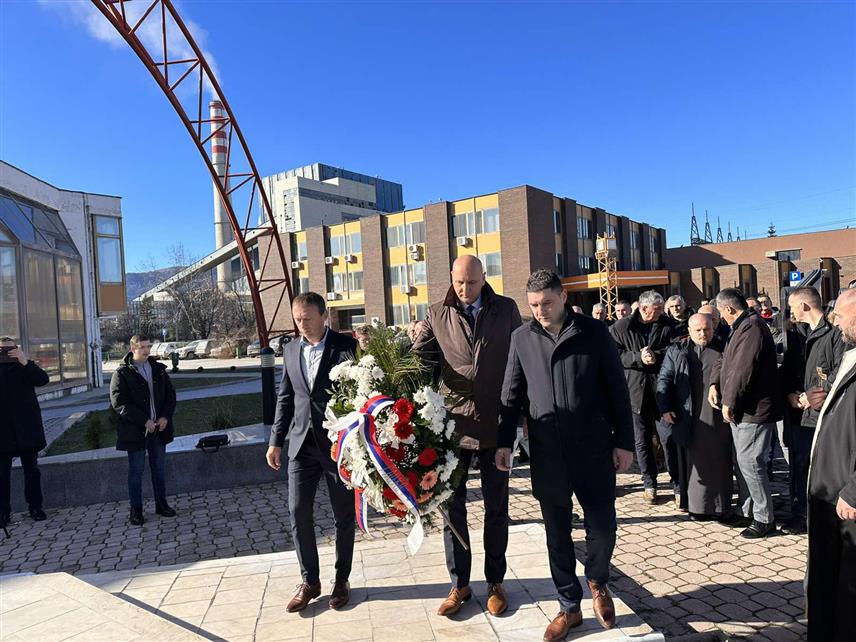 ГАЦКО, 17. ДЕЦЕМБРА /СРНА/ - У Руднику и Tермоелектрани /РиTЕ/ Гацко данас је прослављен Дан и крсна слава рудара - Света великомученица Варвара, као и јубилеј 70 година експлоатације угља и 40 година производње струје у Гацку.