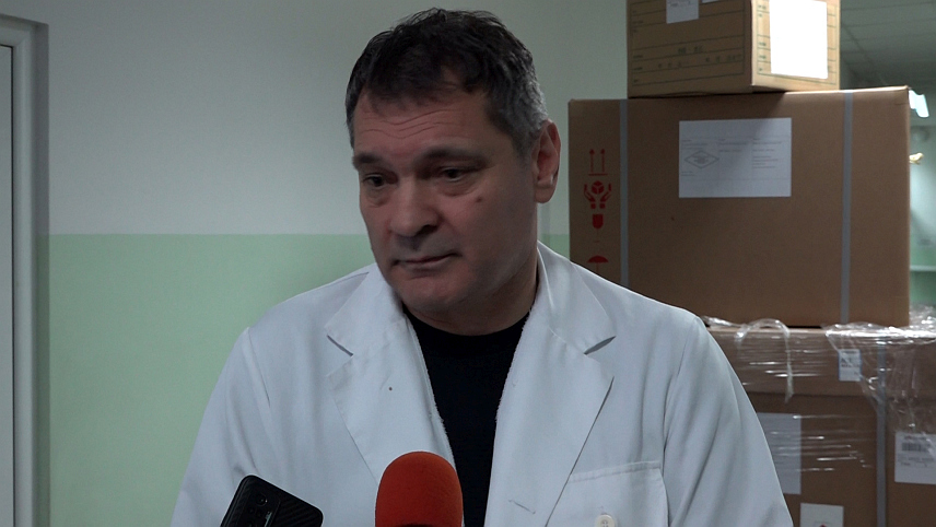 ГРАДИШКА, 1.ДЕЦЕМБРА /СРНА/ - Болница Градишка добила је данас још један ултразвучни апарат, а ријеч је о донацији Владе Јапана вриједној око 135.00 КМ која је овој здравственој установи додијељена посредством Министарства здравља и социјалне заштите Републике Српске и Министарства цивилних послова у Савјету министара.