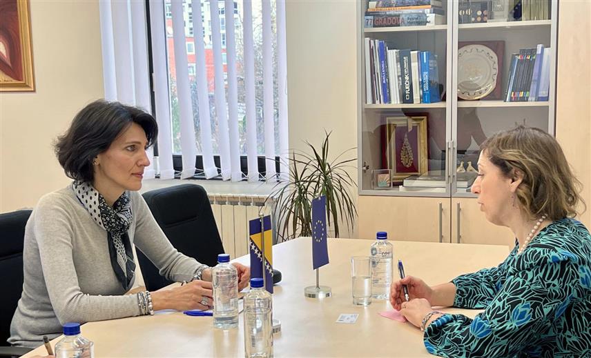 САРАЈЕВО, 1. ДЕЦЕМБРА /СРНА/ - Директор Дирекције за европске интеграције Елвира Хабота током сусрета са новоименовани амбасадор Грчке у БиХ Јоана Ефтимијаду.