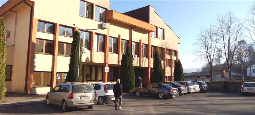 НОВИ ГРАД, 21. ДЕЦЕМБРА /СРНА/ - Дом здравља у Новом Граду.