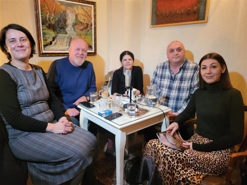 ПАЛЕ, 23. ДЕЦЕМБРА/СРНА/ - Књига “Завршна ријеч“, о четири драме писаца из Републике Срспке које обрађују теме у засебним миљеима, представљена је вечерас на Палама.