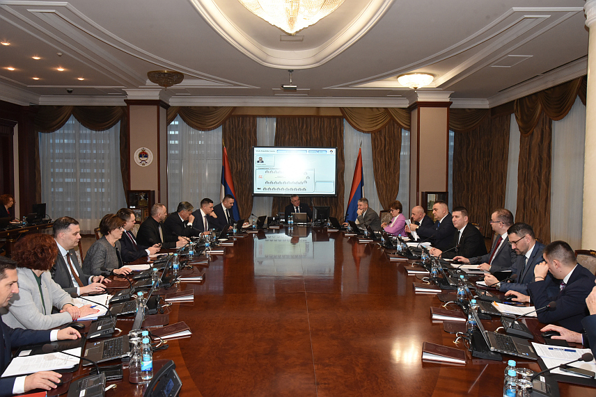 БАЊАЛУКА, 28. ДЕЦЕМБРА /СРНА/ - Влада Републике Српске - сједница.