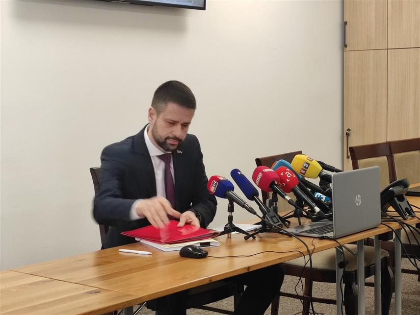 БАЊАЛУКА, 29. ДЕЦЕМБРА /СРНА/ - Министар финансија и трезора у Савјету министара Срђан Амиџић на конференцији за новинаре.