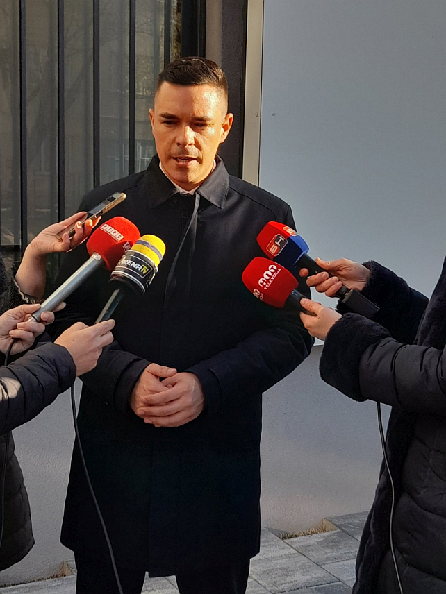 БИЈЕЉИНА, 4.ДЕЦЕМБРА /СРНА/ - Министар правде Републике Српске Милош Букејловић на конференцији за новинаре у Бијељини.