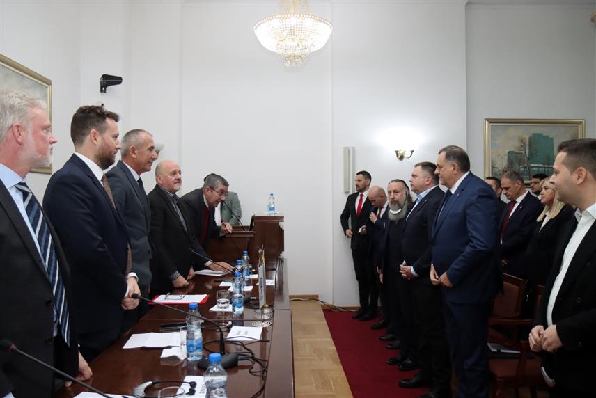 БАЊАЛУКА, 9. ДЕЦЕМБРА /СРНА/ - Међународна конференција "Република Српска: Поштовање суверенитета и Дејтонског споразума", на којој учествују предсједник Српске Милорад Додик, више посланика Европског парламента и националних парламената, политичара и јавних личности из цијелог свијета./Фото - Борислав Здриња/