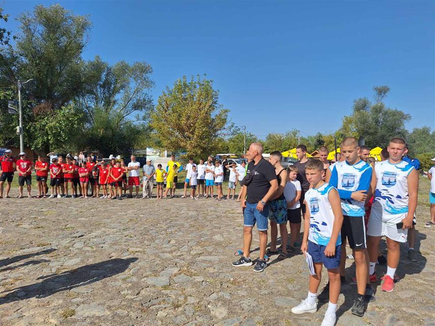 ШАМАЦ, 10. СЕПТЕМБРА /СРНА/ - У Шамцу је данас отворена Друга међународна кајакашка регата на мирним водама под називом "Савски кеј 2023" на којој учествује више од 80 такмичара у више категорија из БиХ и Хрватске.