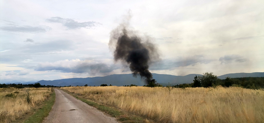 ДРВАР, 11. СЕПТЕМБРА /СРНА/ - Седам дана гори градска депонија у мјесној заједници Заглавица у Дрвару, па непријетни мириси и дим муче становништво.