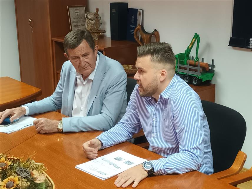 ШЕКОВИЋИ, 11. СЕПТЕМБРА /СРНА/ - Министар привреде и предузетништва Републике Српске Војин Митровић у Тушчи код Шековића у посјети фирми "Дрињача".  