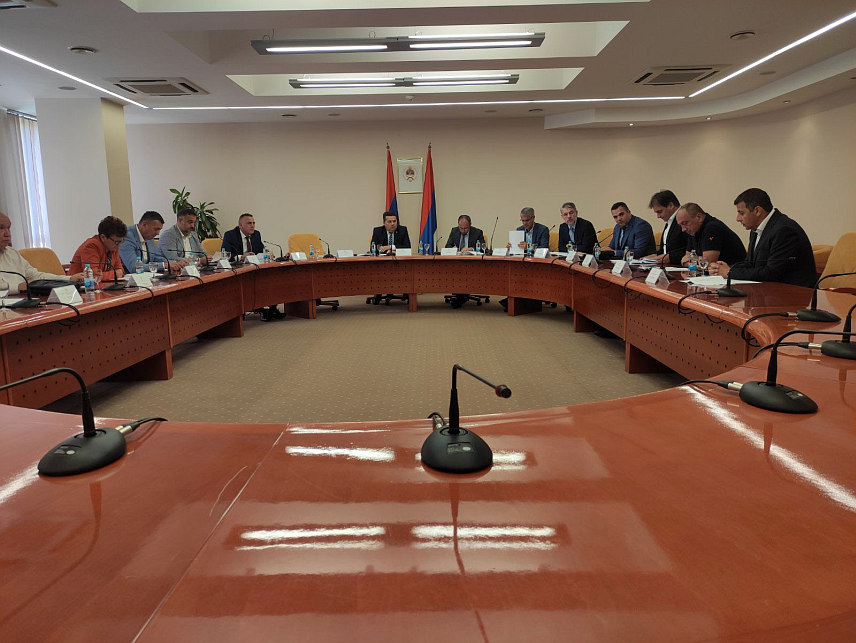 БАЊАЛУКА, 12. СЕПТЕМБРА /СРНА/ - Сједница Колегијума Народне скупштине Републике Српске.