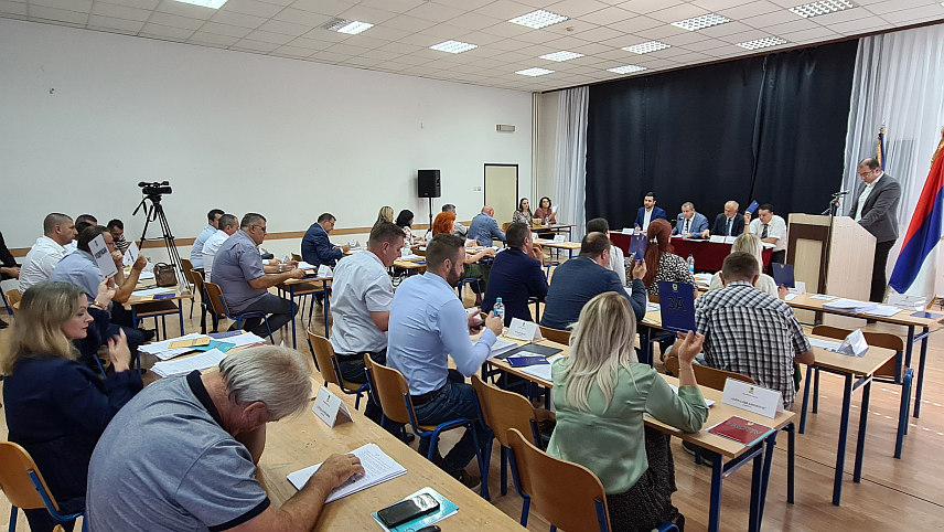 ДОБОЈ, 12. СЕПТЕМБРА /СРНА/ - Скупштина града Добој усвојила је данас ребаланса буџета од 81.963.800 КМ, који је за 25.850.093 КМ већи од текућег.