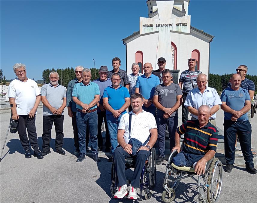 СОКОЛАЦ, 12. СЕПTЕМБРА /СРНА/ - Делегација Удружења ратних војних инвалида Соколац положила је данас вијенац на Централни крст на гробљу "Нови Зејтинлик" поводом Дана ратних војних инвалида Републике Српске, који се обиљежава 10. септембра.