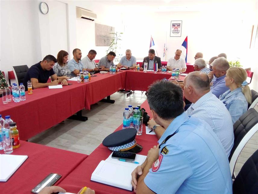 БАЊАЛУКА, 13. СЕПTЕМБРА /СРНА/ - Компанија "М:тел" саопштила је да корисници могу одабрати "Комбинуј:С јуниор тарифу" у којој се за износ од 10 КМ на бонус рачуну, поред минута и СМС порука,  може добити и 500 МБ мобилног интернета. 