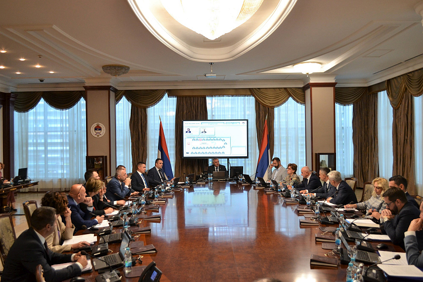 БАЊАЛУКА, 14. СЕПТЕМБРА /СРНА/ - Сједница Владе Републике Српске.