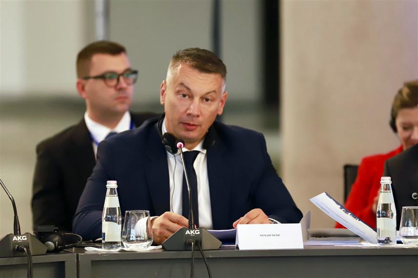 САРАЈЕВО, 14. СЕПТЕМБРА /СРНА/ - Министар безбједности у Савјету министара Ненад Нешић током обраћања на министарској конференцији Берлинског процеса у Тирани.