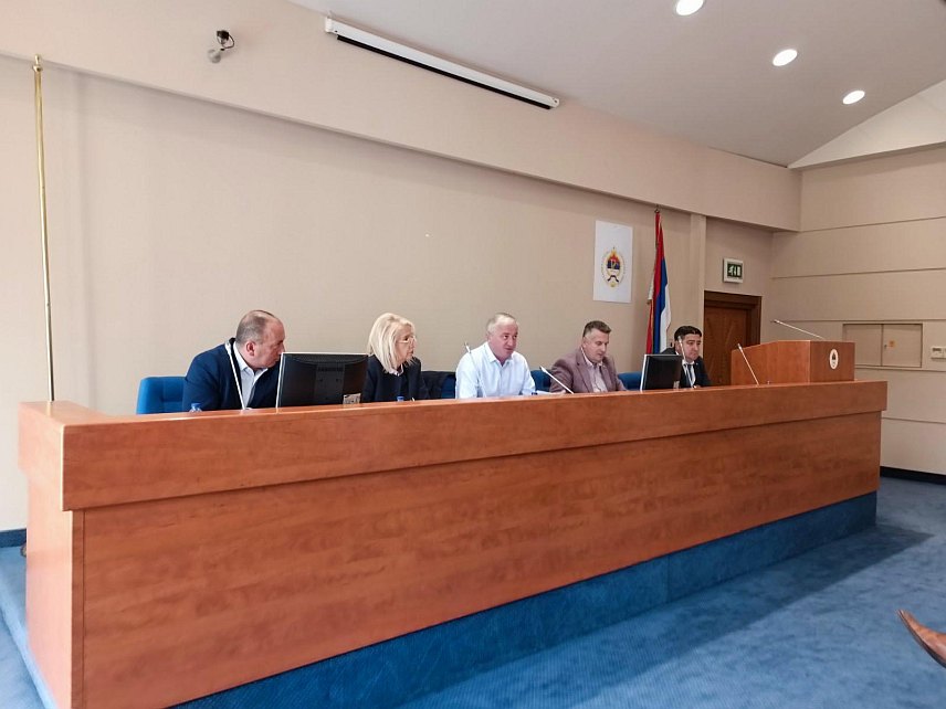 БАЊАЛУКА, 16. СЕПТЕМБРА /СРНА/ -Сједница Главног одбора ПДП-а.