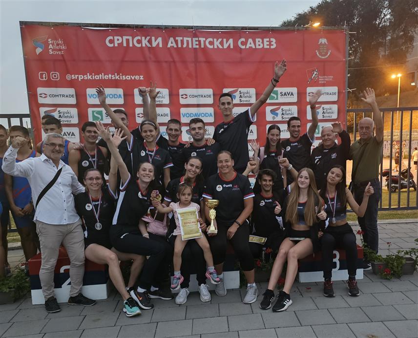 БАЊАЛУКА, 16. СЕПТЕМБРА /СРНА/ - Репрезентација Атлетског савеза Републике Српске освојила је прво мјесто у екипном пласману на Свесрпском атлетском купу у Краљеву.